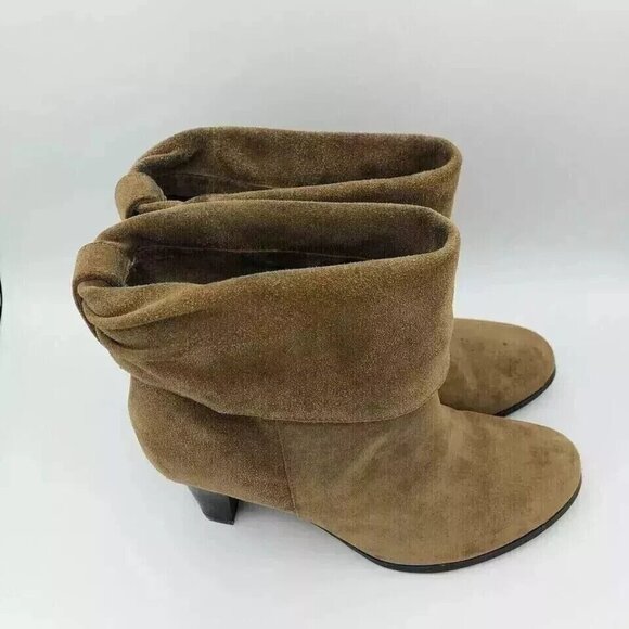 BCBGeneration Boots Womens Size 8.5 B Tan Suede Ankle Booties Heels Cuffed Shoe - Picture 2 of 13